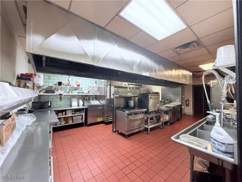 28 Penn Avenue SE Massillon OH 44646