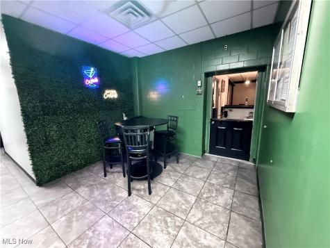 28 Penn Avenue SE Massillon OH 44646