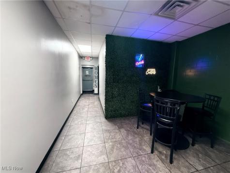 28 Penn Avenue SE Massillon OH 44646