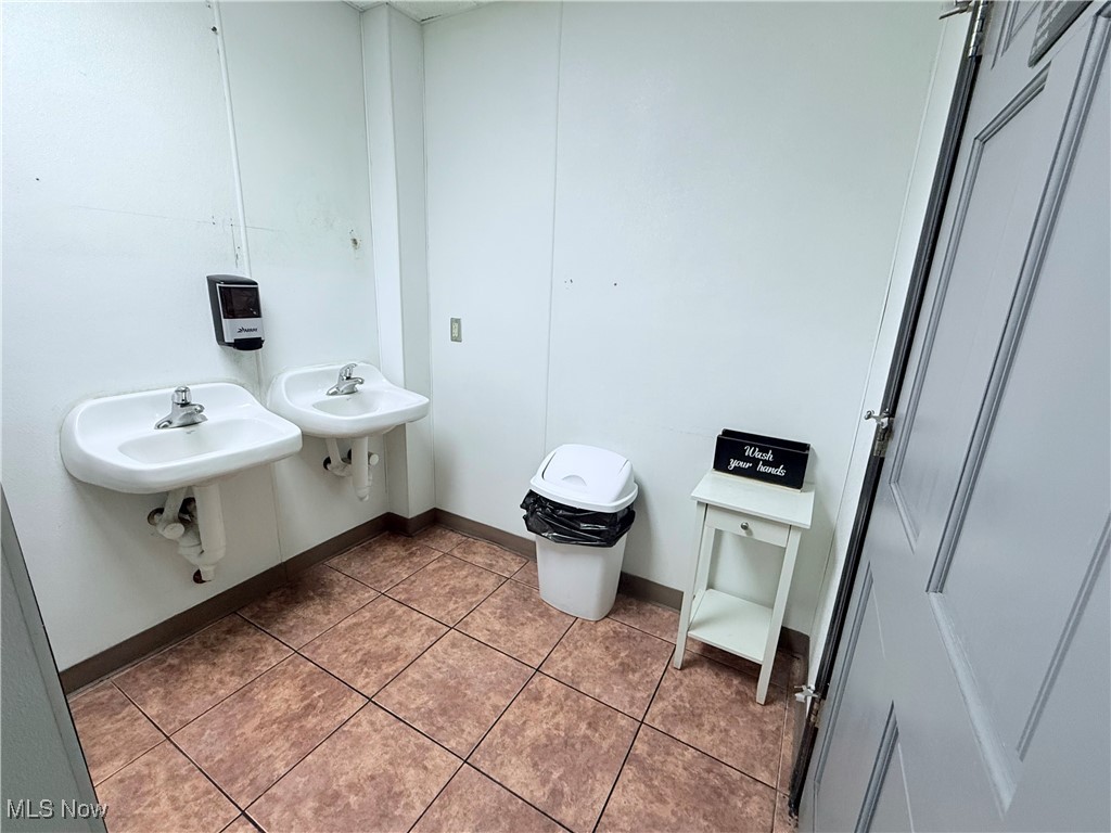 28 Penn Avenue SE Massillon OH 44646