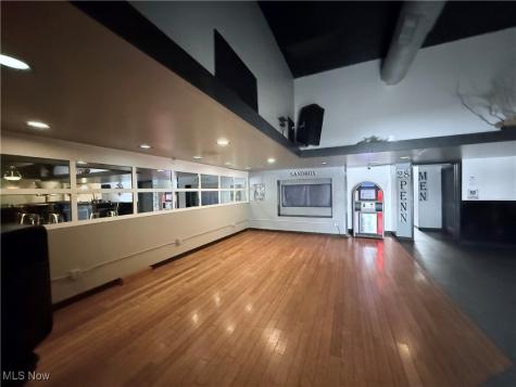 28 Penn Avenue SE Massillon OH 44646