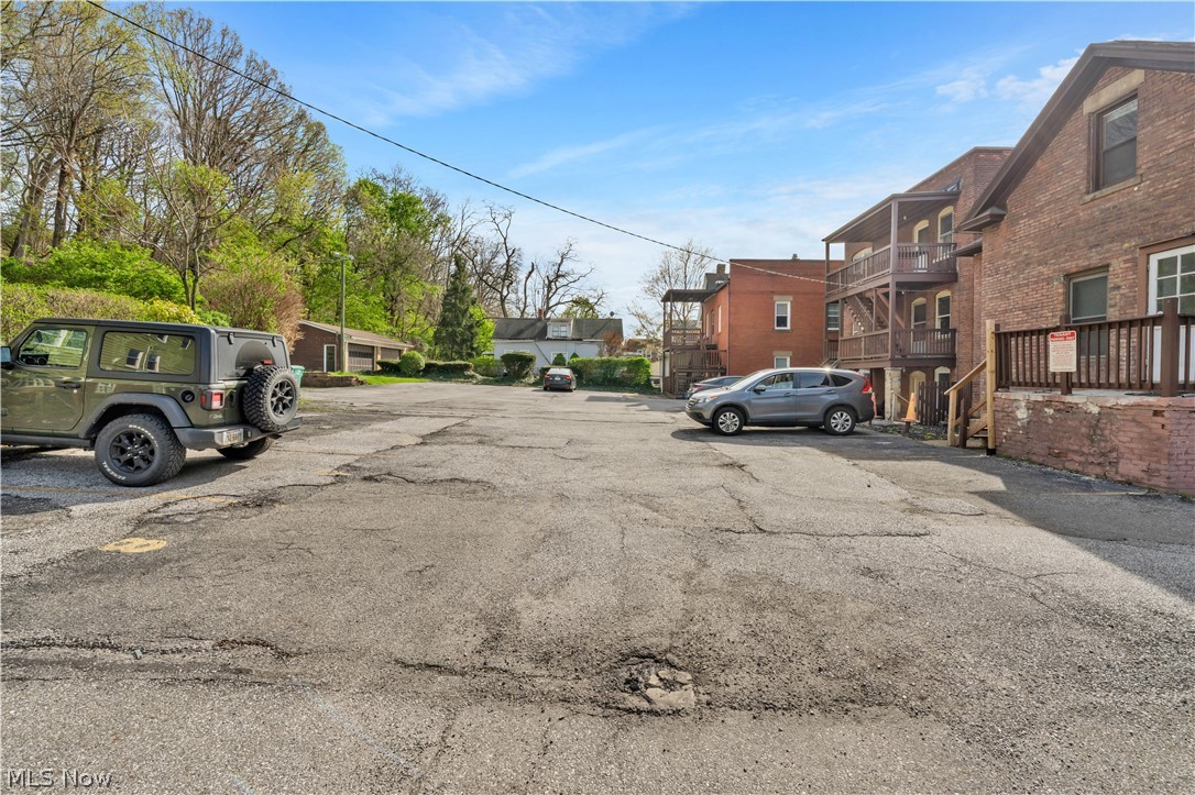 2197 Murray Hill Road Cleveland OH 44106