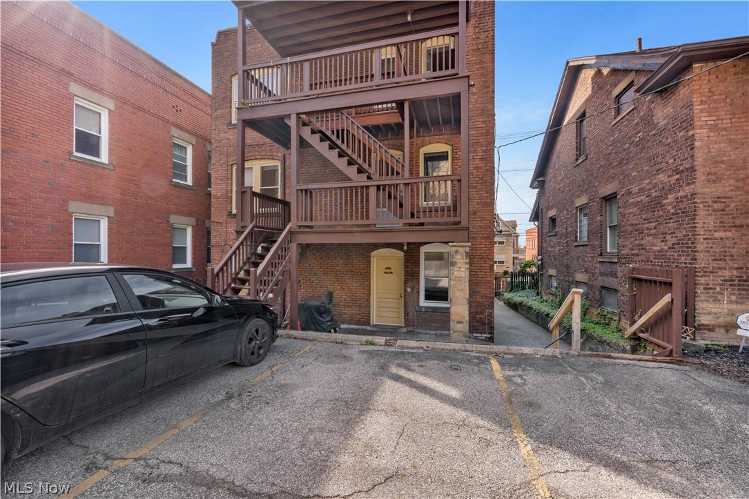 2197 Murray Hill Road Cleveland OH 44106