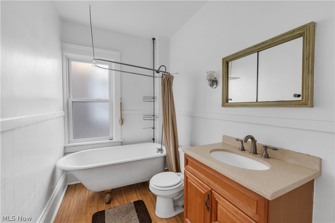 2197 Murray Hill Road Cleveland OH 44106