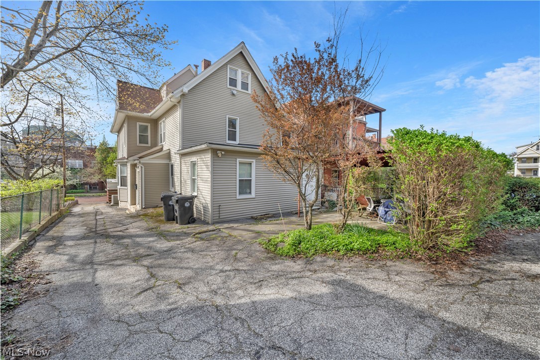 2197 Murray Hill Road Cleveland OH 44106