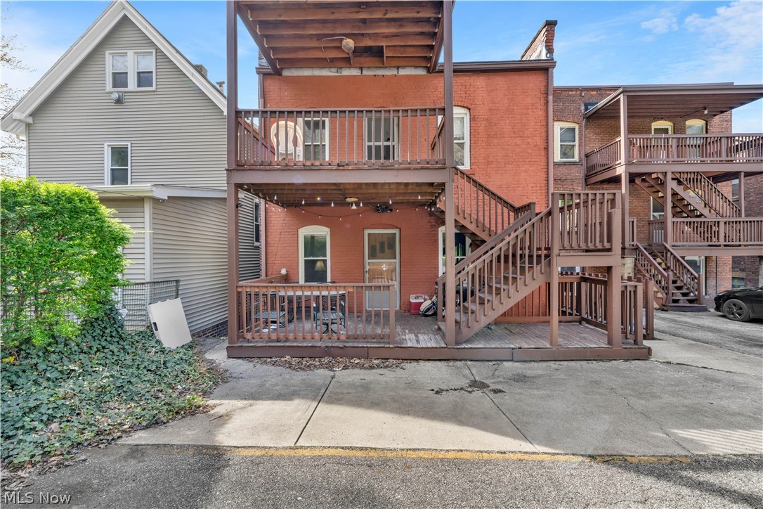 2197 Murray Hill Road Cleveland OH 44106