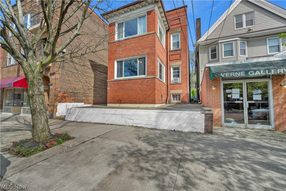 2197 Murray Hill Road Cleveland OH 44106