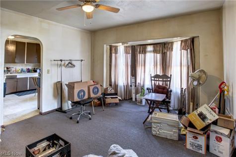 6602 Harvard Avenue Cleveland OH 44105