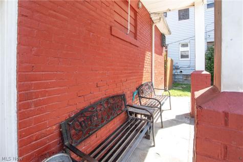 6602 Harvard Avenue Cleveland OH 44105