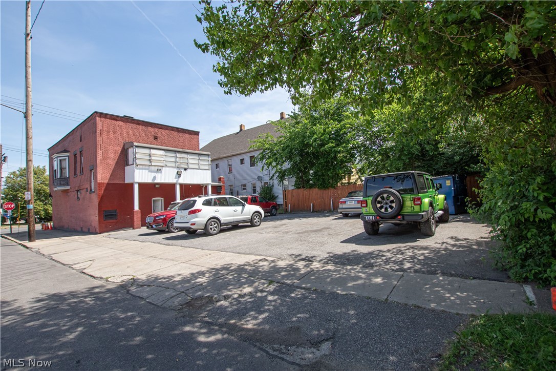 6602 Harvard Avenue Cleveland OH 44105