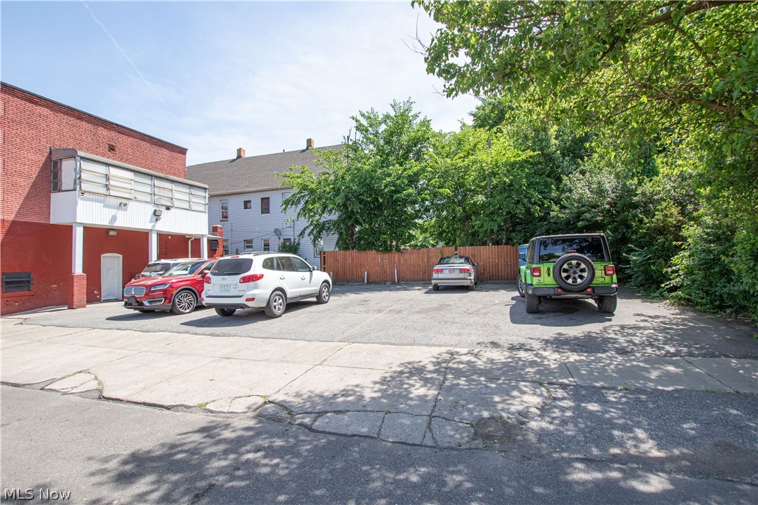 6602 Harvard Avenue Cleveland OH 44105