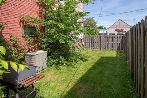 6602 Harvard Avenue Cleveland OH 44105