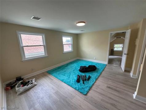 2709 Clark Avenue Cleveland OH 44109