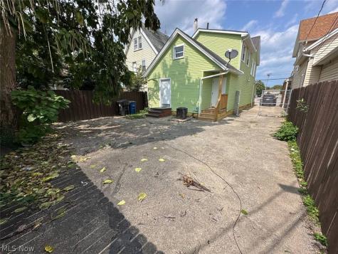 2709 Clark Avenue Cleveland OH 44109