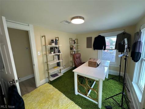 2709 Clark Avenue Cleveland OH 44109
