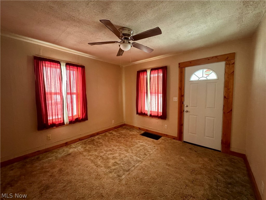 374 Niles Cortland Road SE Warren OH 44484