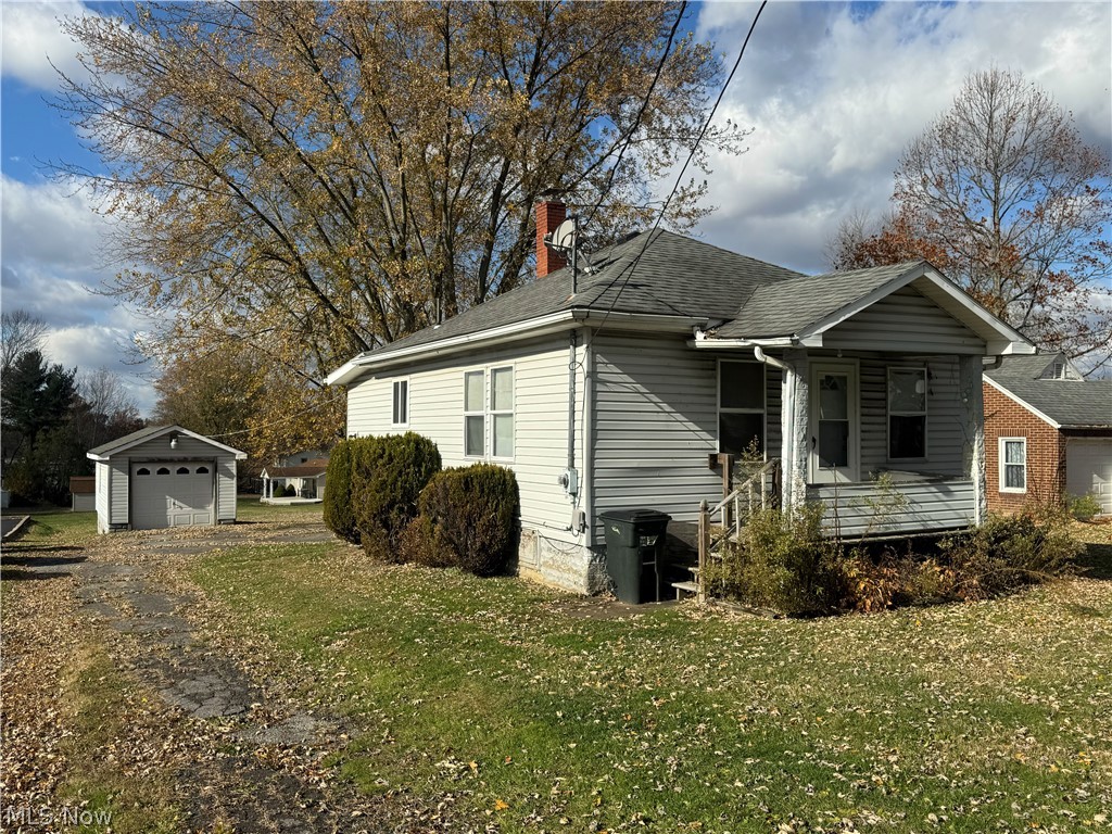 374 Niles Cortland Road SE Warren OH 44484