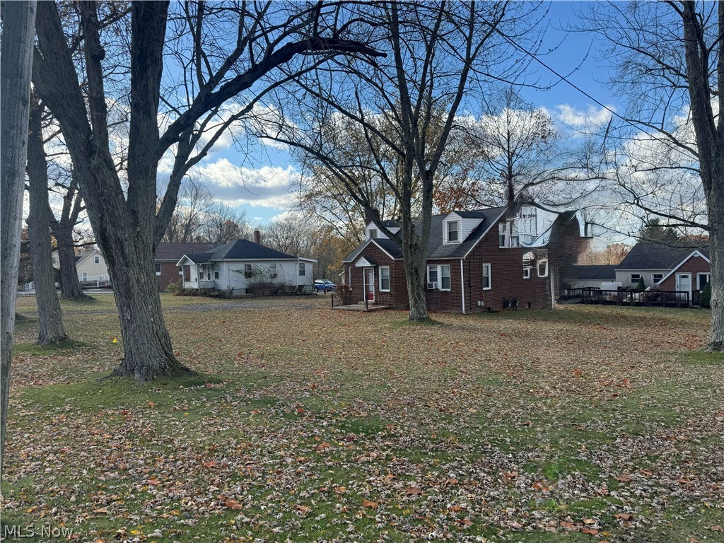 374 Niles Cortland Road SE Warren OH 44484