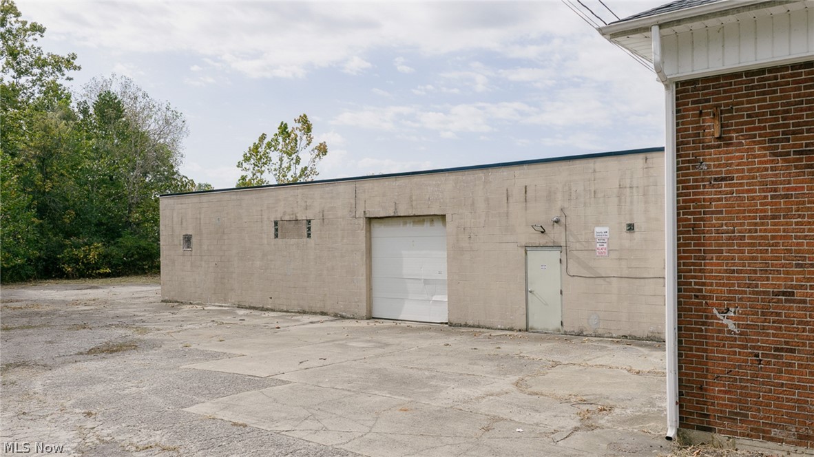 645 Summit Street Warren OH 44446