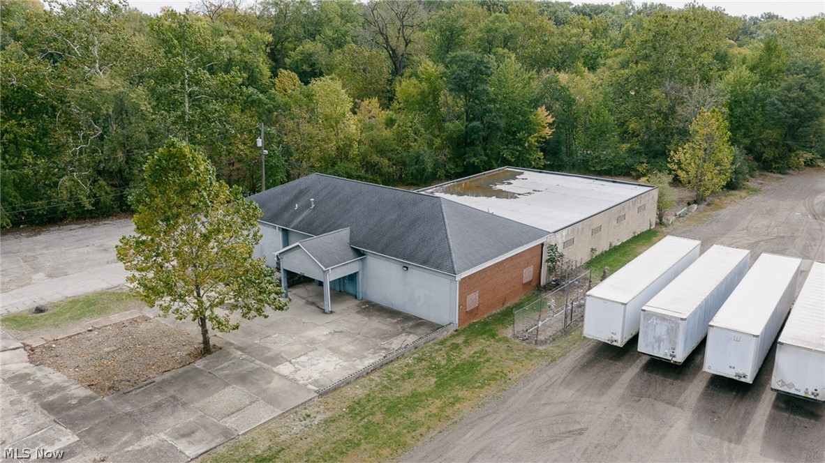 645 Summit Street Warren OH 44446