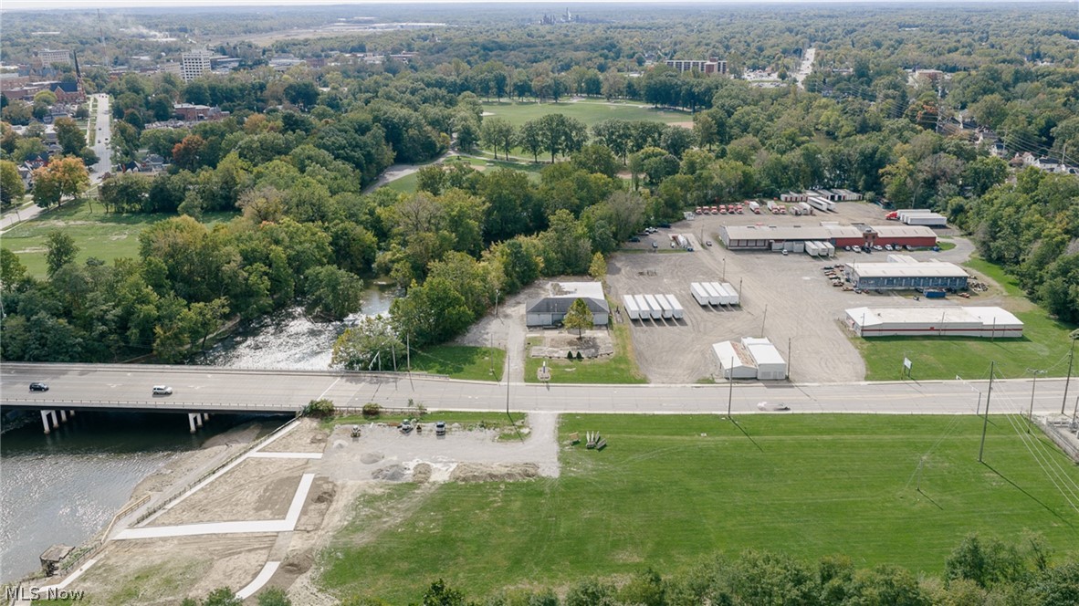 645 Summit Street Warren OH 44446