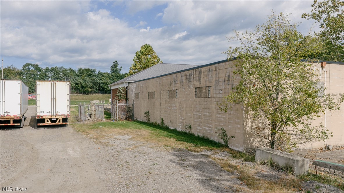 645 Summit Street Warren OH 44446