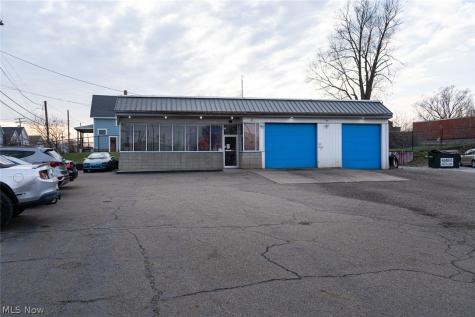 2203 Navarre Road SW Canton OH 44706