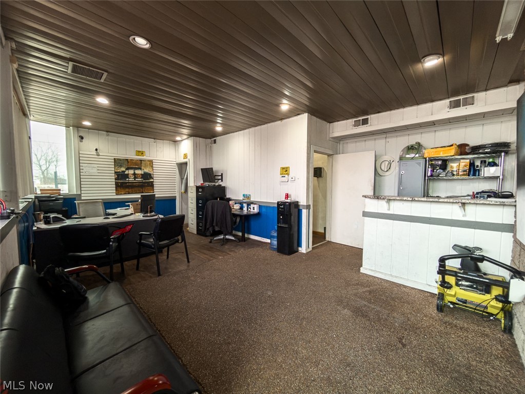 2203 Navarre Road SW Canton OH 44706