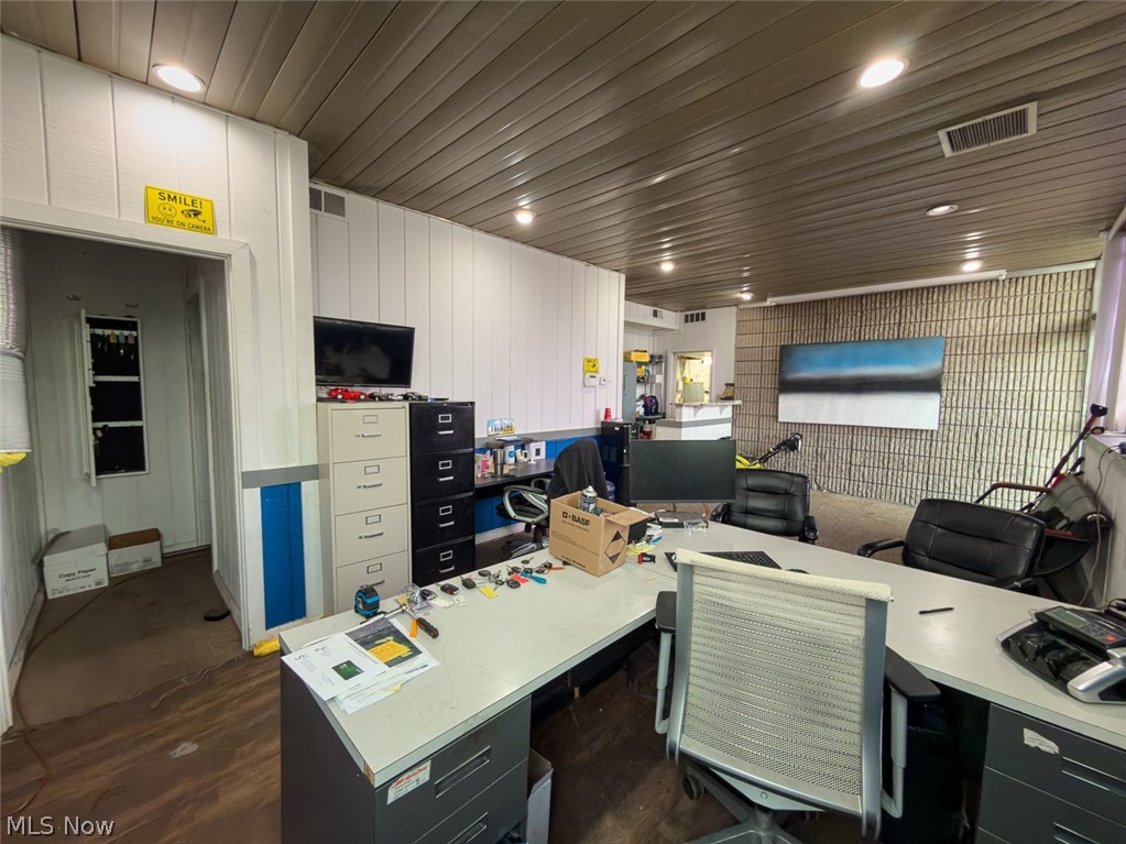 2203 Navarre Road SW Canton OH 44706