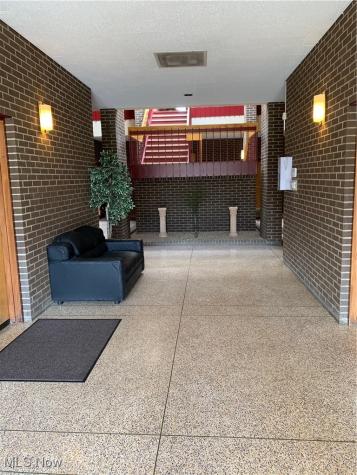 2223 Fulton Road NW Canton OH 44709