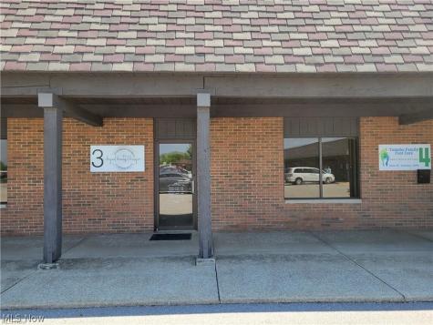 105 5th Street SE Barberton OH 44203