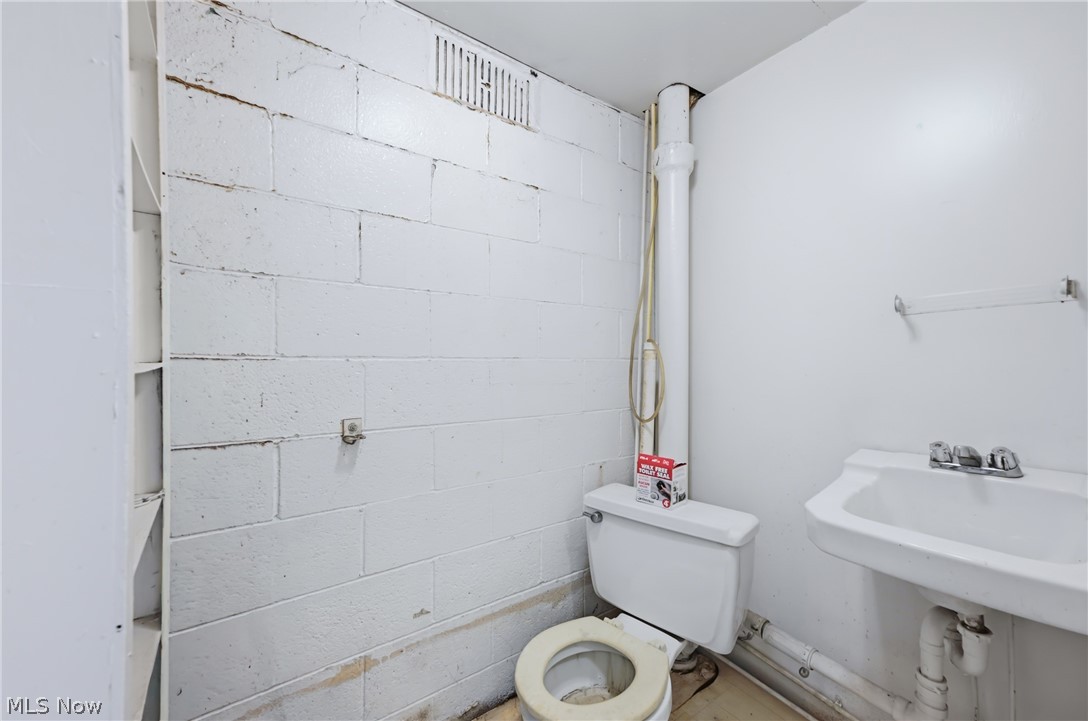 2237 N Park Avenue Warren OH 44483