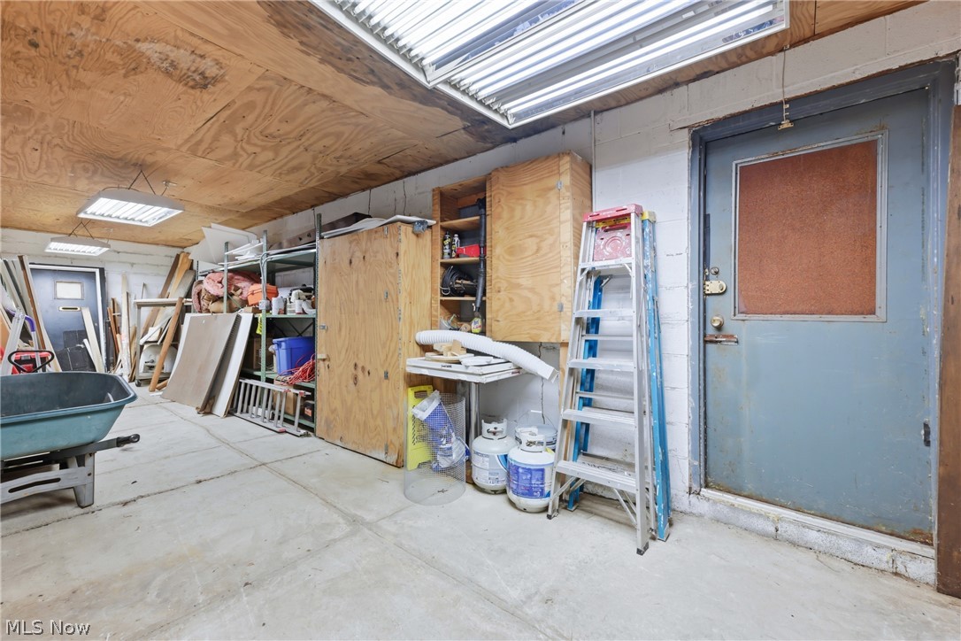 2237 N Park Avenue Warren OH 44483