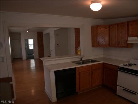1177 E 60 Street Cleveland OH 44103