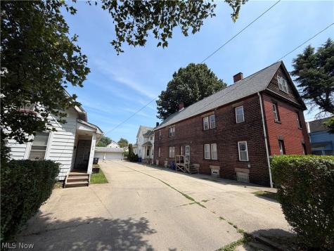 1177 E 60 Street Cleveland OH 44103