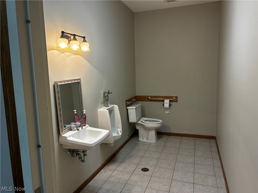 1777 State Route 83 Beverly OH 45715