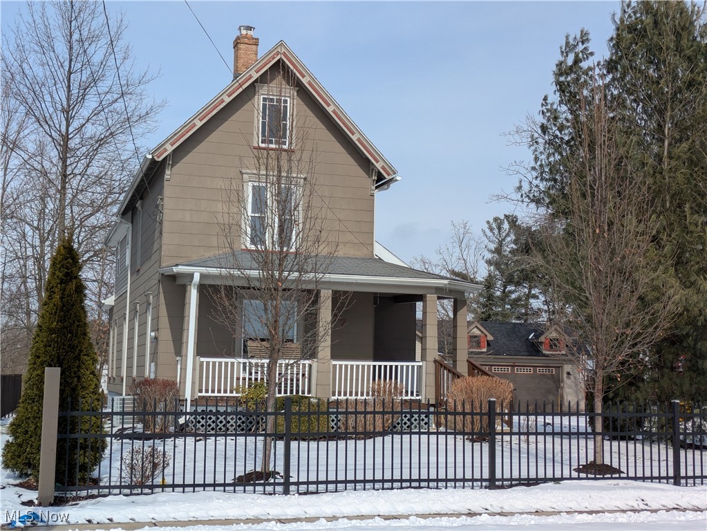 11, 17 W Walnut Street Jefferson OH 44047