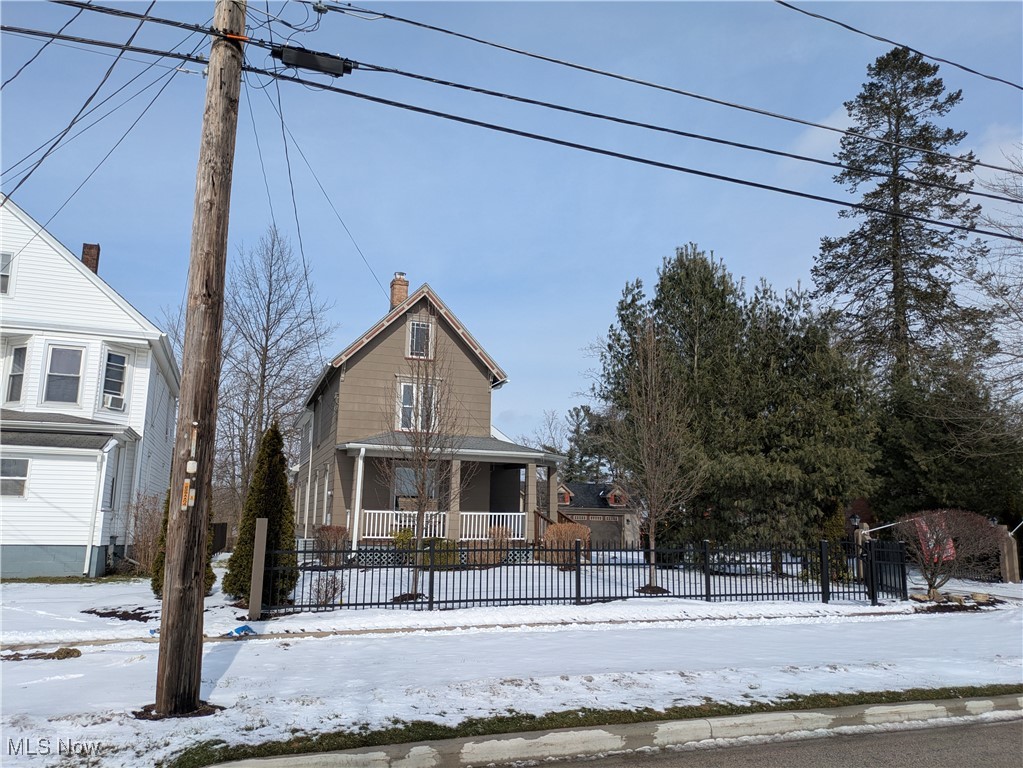 11, 17 W Walnut Street Jefferson OH 44047