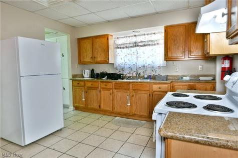 21 Indiana Avenue Youngstown OH 44505