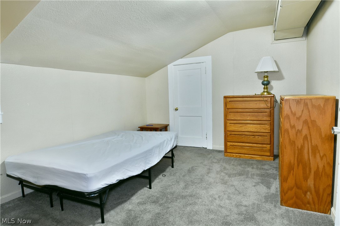 21 Indiana Avenue Youngstown OH 44505