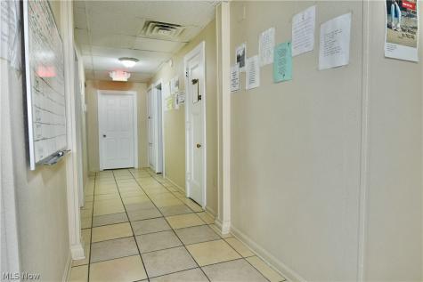 21 Indiana Avenue Youngstown OH 44505