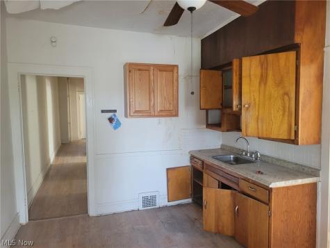 3750 E 142 Street Cleveland OH 44120