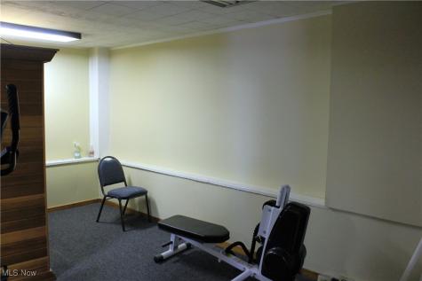 988 E 185th Street Cleveland OH 44119