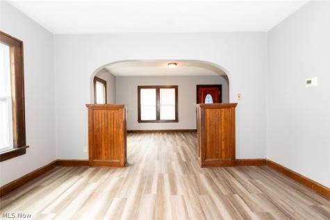 2241 Tuscarawas Street W Canton OH 44708