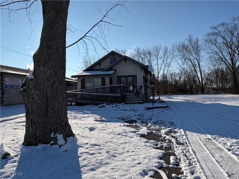 223 Churchill Hubbard Road Youngstown OH 44505