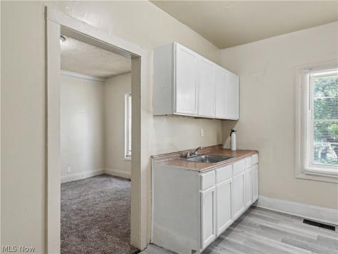975 Parkwood Drive Cleveland OH 44108