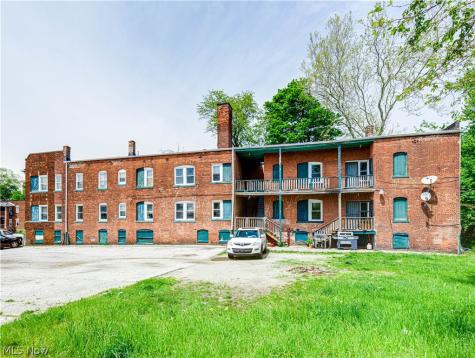 975 Parkwood Drive Cleveland OH 44108