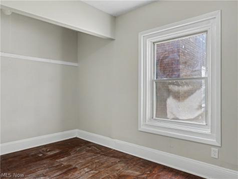 975 Parkwood Drive Cleveland OH 44108