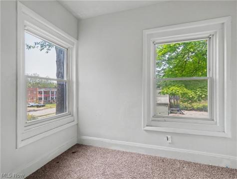 975 Parkwood Drive Cleveland OH 44108