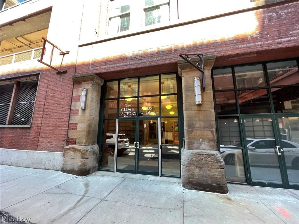 635 W Lakeside Avenue Cleveland OH 44113